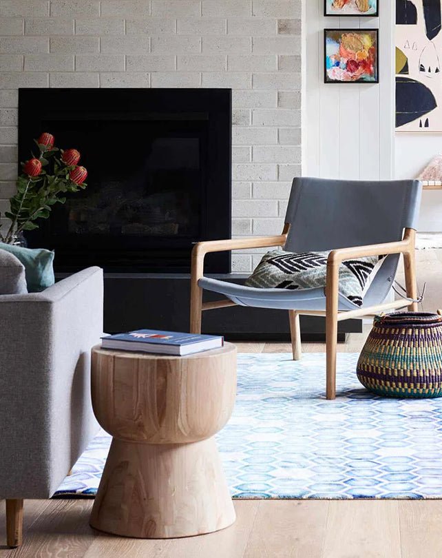 Tabouret en forme de sablier