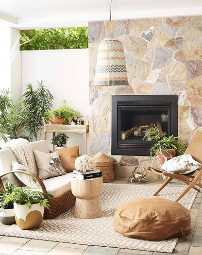 Tabouret en forme de sablier