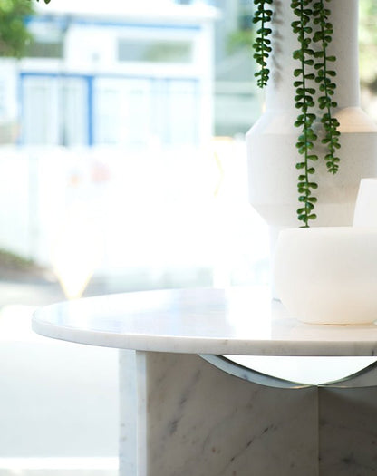 Table d'appoint en marbre Nixon