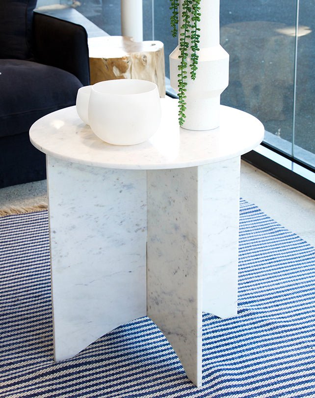 Table d'appoint en marbre Nixon