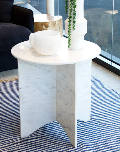 Table d'appoint en marbre Nixon