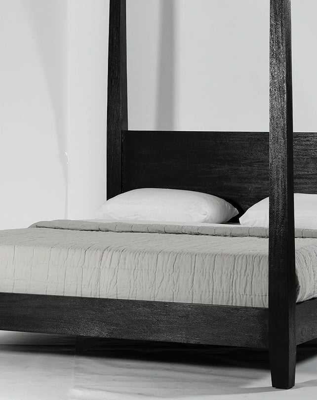 Lit à baldaquin Retreat